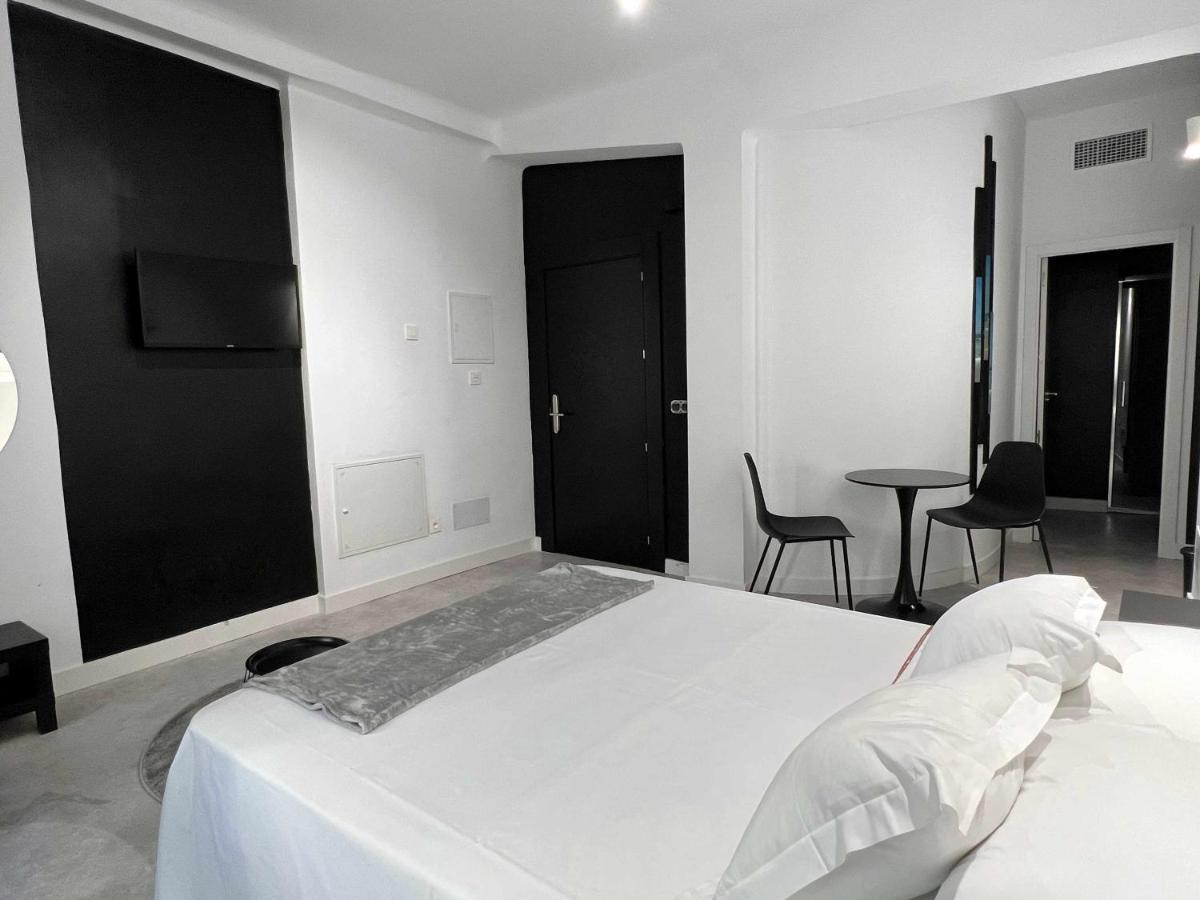 Dama Modern & Luxury Apartment Малага Екстериор снимка