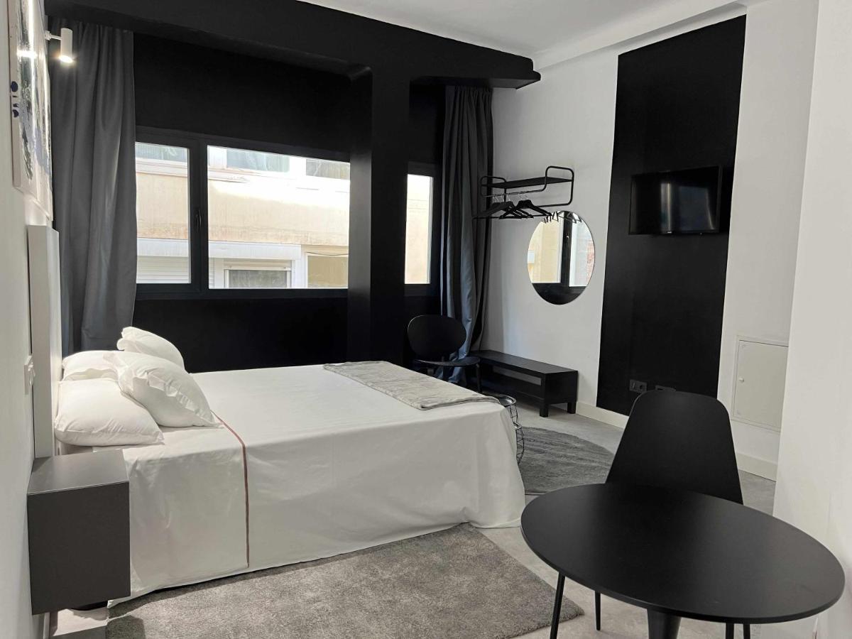 Dama Modern & Luxury Apartment Малага Екстериор снимка